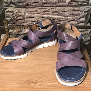 Sofft Mirabelle leather gladiator strappy sandals purple size 6